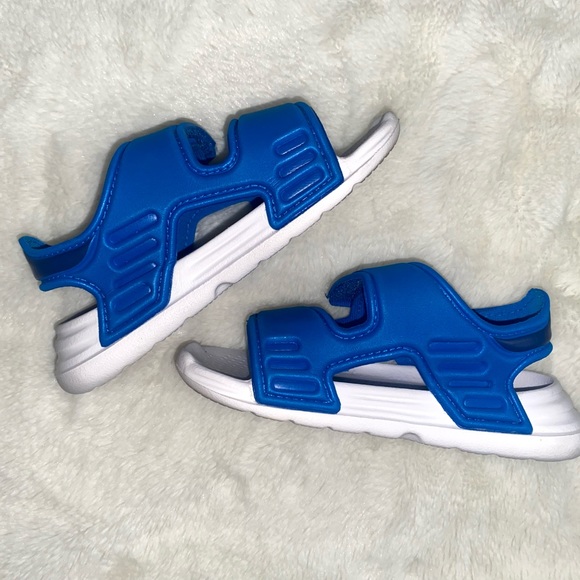 Adidas Altaswim Sandals - Picture 7 of 9